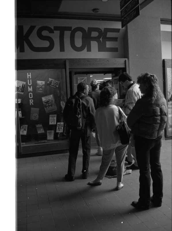 1989 Hoke Hall, Bookstore Entrance 01