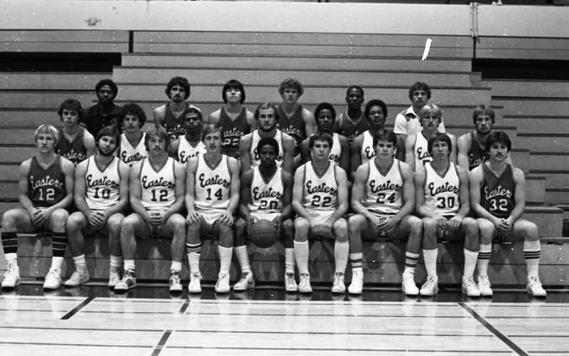 1981 Men's Basketball Team 03