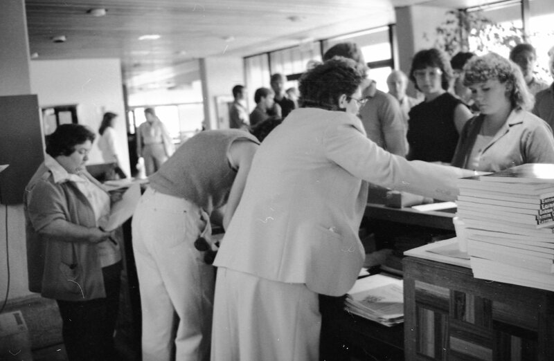 1985 Hoke Information Counter, Fall Term Registration 07