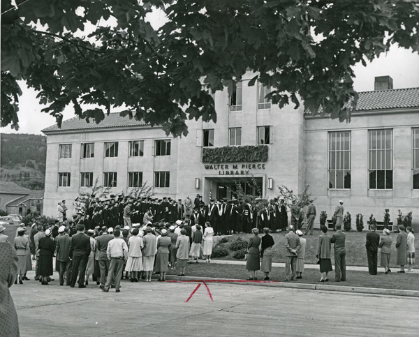 1954 Pierce Library Commencement 4