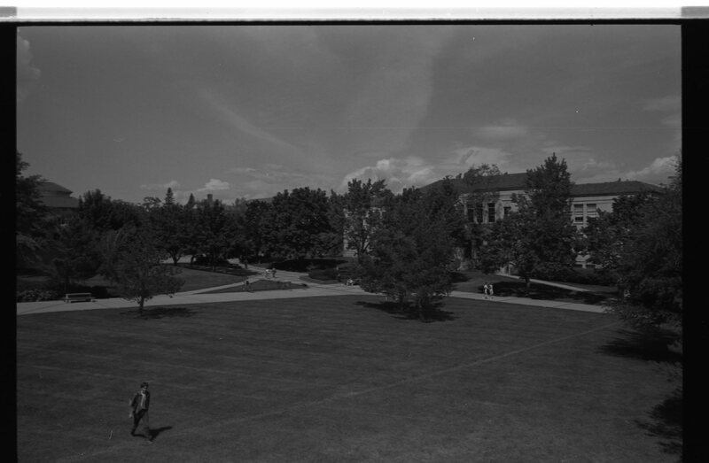 1989 Students, Walking 08