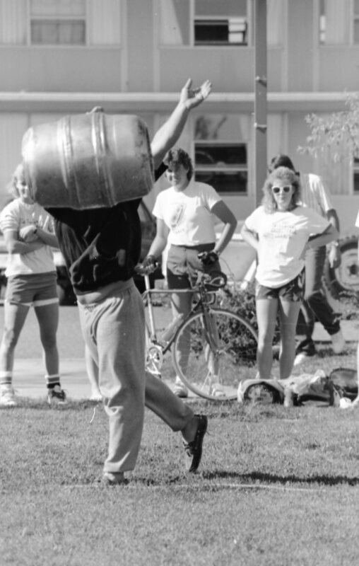 1987 Homecoming, Keg Toss 18