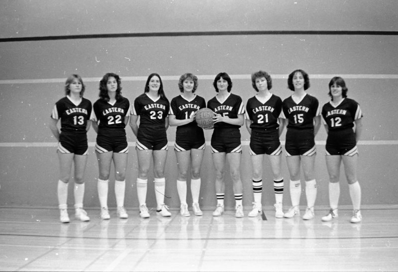1981 Women's Basketball, January Team Photos 06
