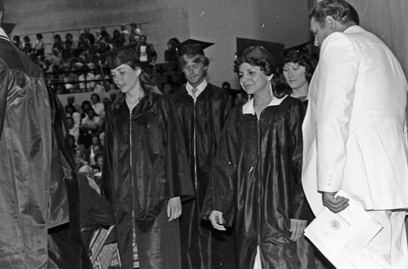 1984 Graduation, Graduates Walk 02