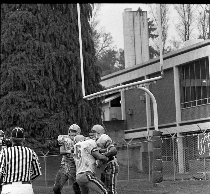 1990 Football Action, EOSC at Pacific University 01