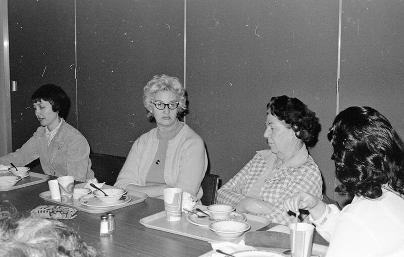 1976 Employees, Secretaries Luncheon 02