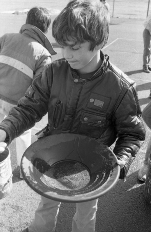 1985 Ackerman Elementary School, Panning for Gold 05