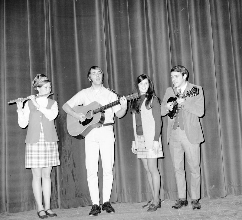 1970 Ambassadors on Stage 05