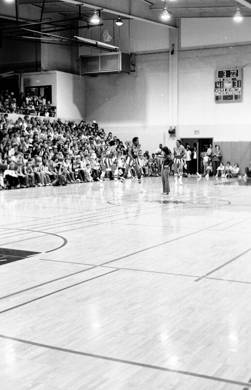 1983 Basketball, Harlem Globetrotters 18