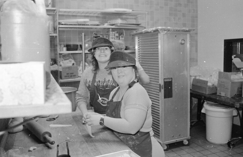 1984 Students, Food Prep 02