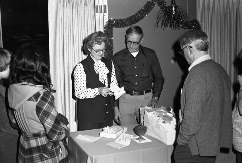 1977 Employees, Reception for Cleo Sorenson 06