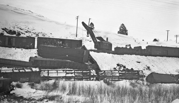 Train Wreck, Snow 8