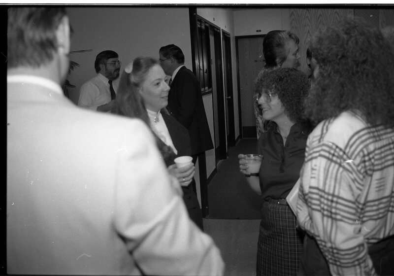 1990 Employees, Reception 02