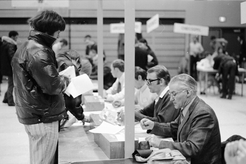 1972 Winter Registration Day 05