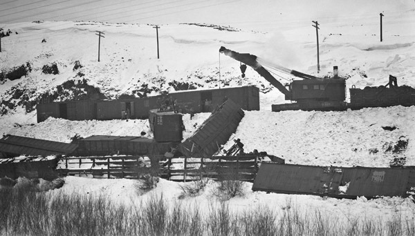 Train Wreck, Snow 1