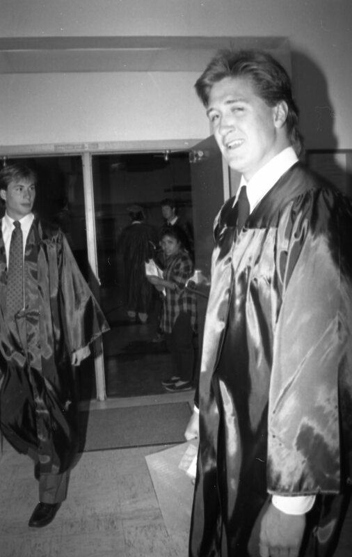 1989 Graduates 16