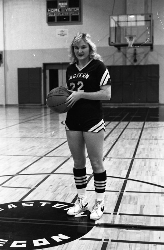 1982 Women's Basketball Player, Portraits 06