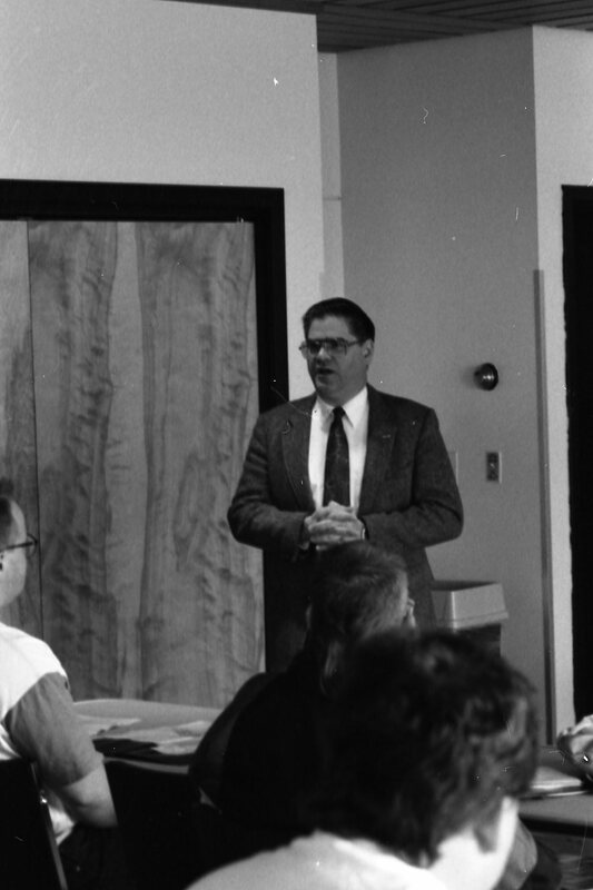 1990 New Student Spring Registration 02