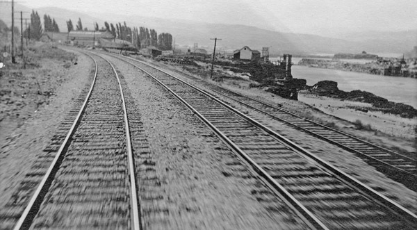 Oregon, Train Tracks 2