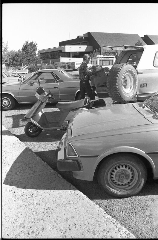 1988 Residence Life, Moving In 04