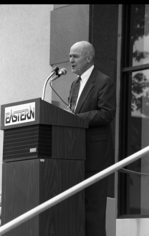 1990 Loso Hall Dedication 07