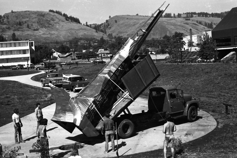 1981 Sculpture, Amphitheater Install 21
