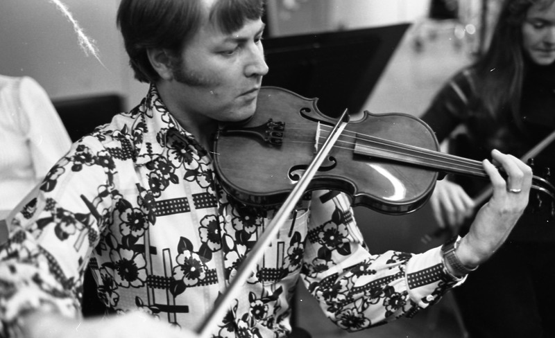 1981 Symphony Orchestra, Rehearsal 10