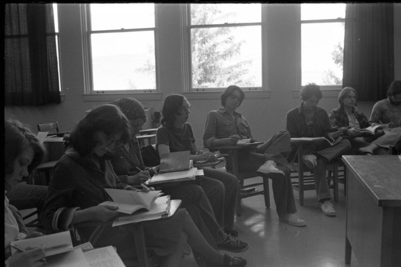 1976 Classroom Lecture, Mary Jane Loso 05