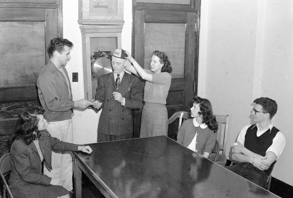 1947-48 Yearbook Staff 1-1