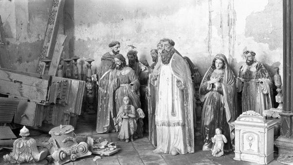 Binmaley, Shelled Cathedral Figures