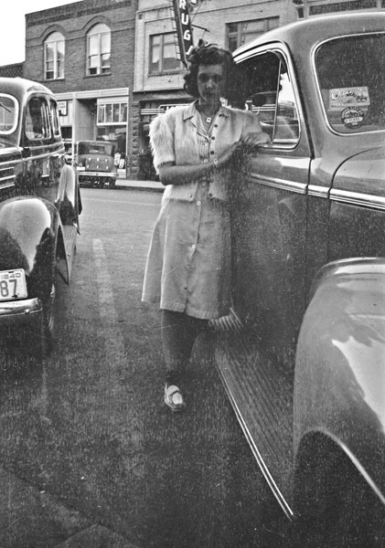 Reuter Group-EE, Woman
