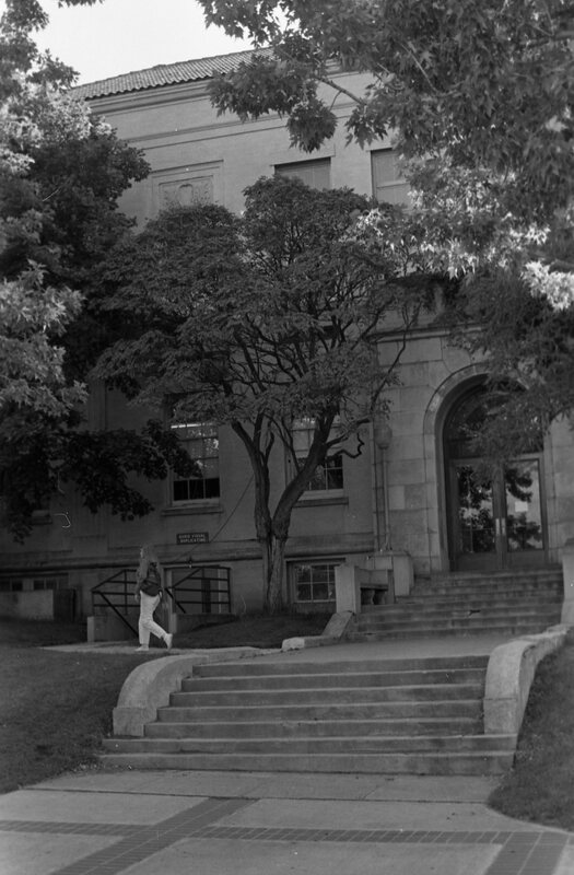 1984 Students, Walking 09