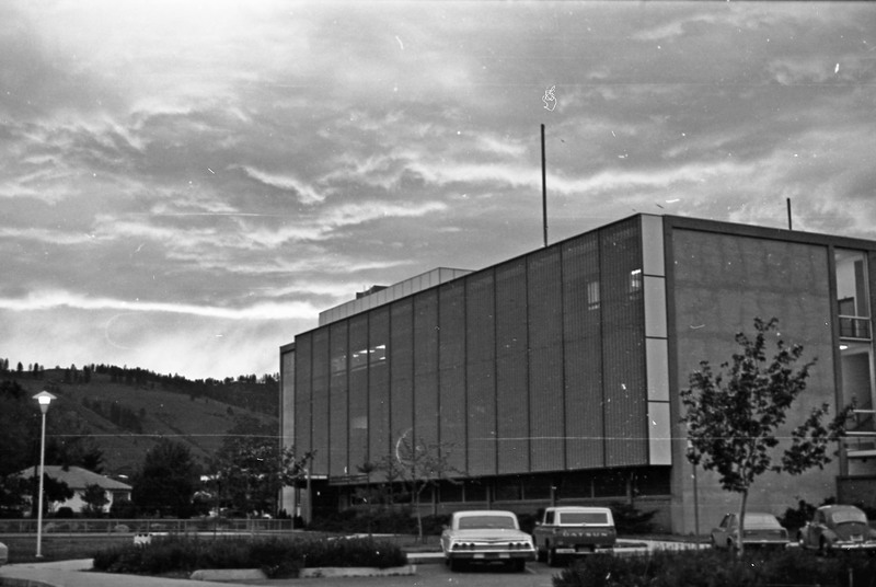 1976 Badgley Hall 03