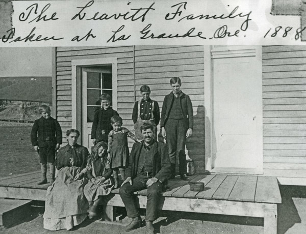 La Grande, Leavitt Family