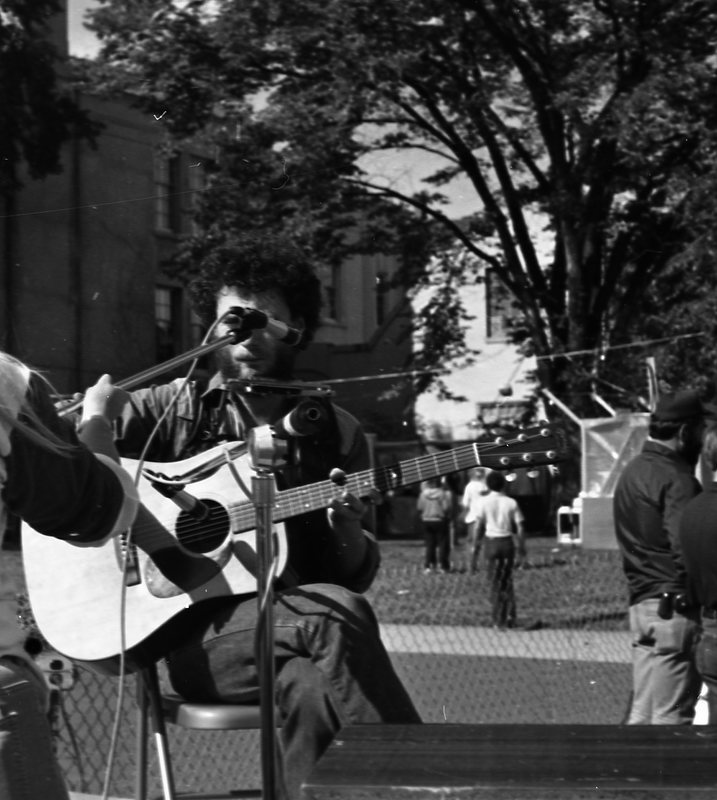 1982 October Folk Festival, Music 01