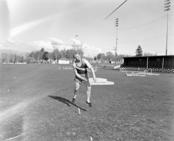 1955 Track, Javelin