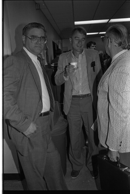 1989 Employees, Reception 08