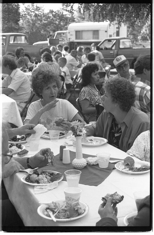 1989 Employees, BBQ 10
