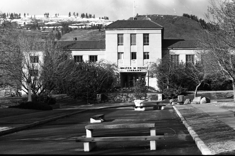 1987 Walter M. Pierce Library 06