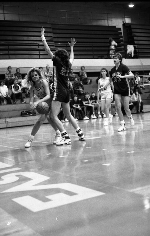 1988 Women's Basketball Action, Concordia at EOSC 11