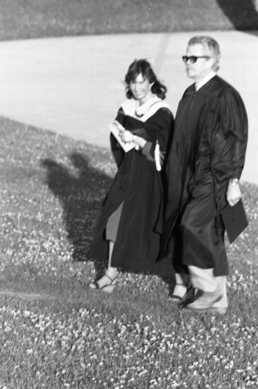 1987 Graduation, Faculty Outdoors 04