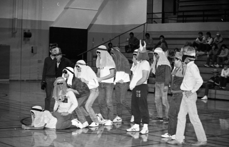 1985 Athletes, School Spirit 03