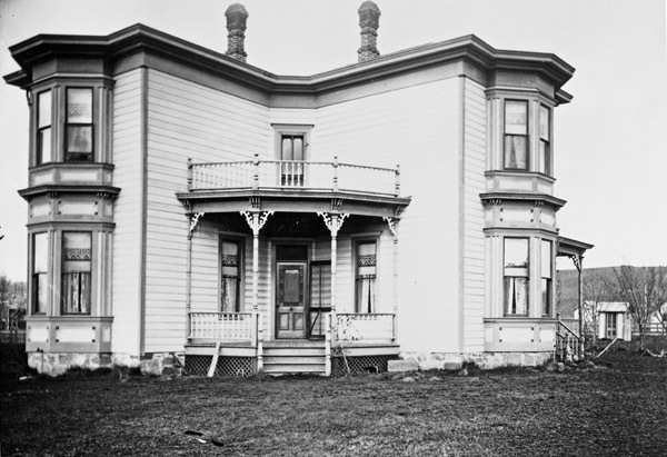 Union Home, Charles Davis