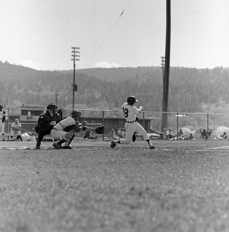 1974 Baseball Action 10