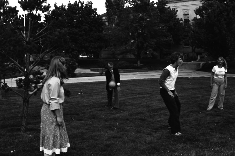 1980 Volleyball, New Students 1-2
