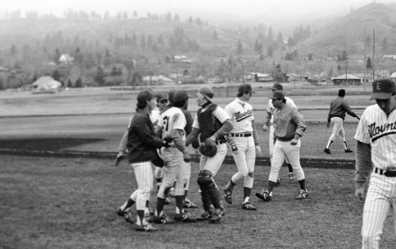 1988 Baseball Action 06