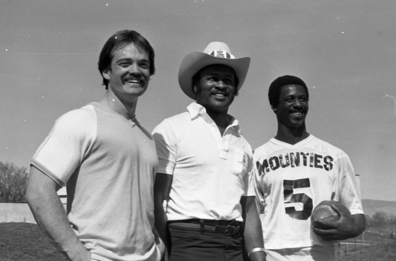1982 Football, Havan Jones Going Pro 15