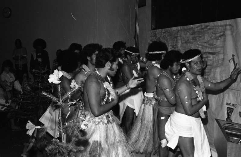 1978 Micronesian Performers 4