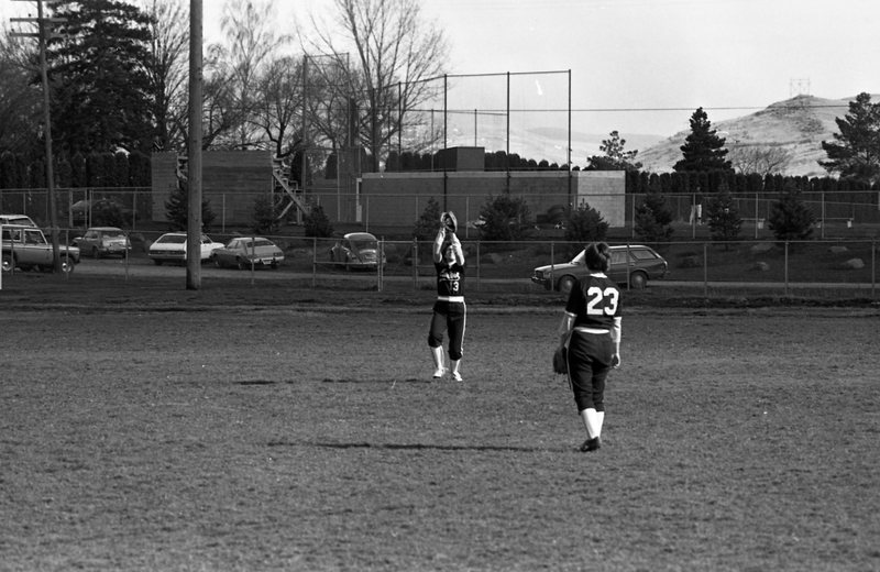 1982 Women's Softball Game - EOSC vs. EWU 11