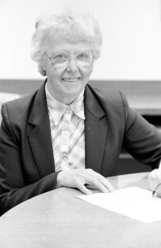 1986 Employee, Unidentified Woman B 01